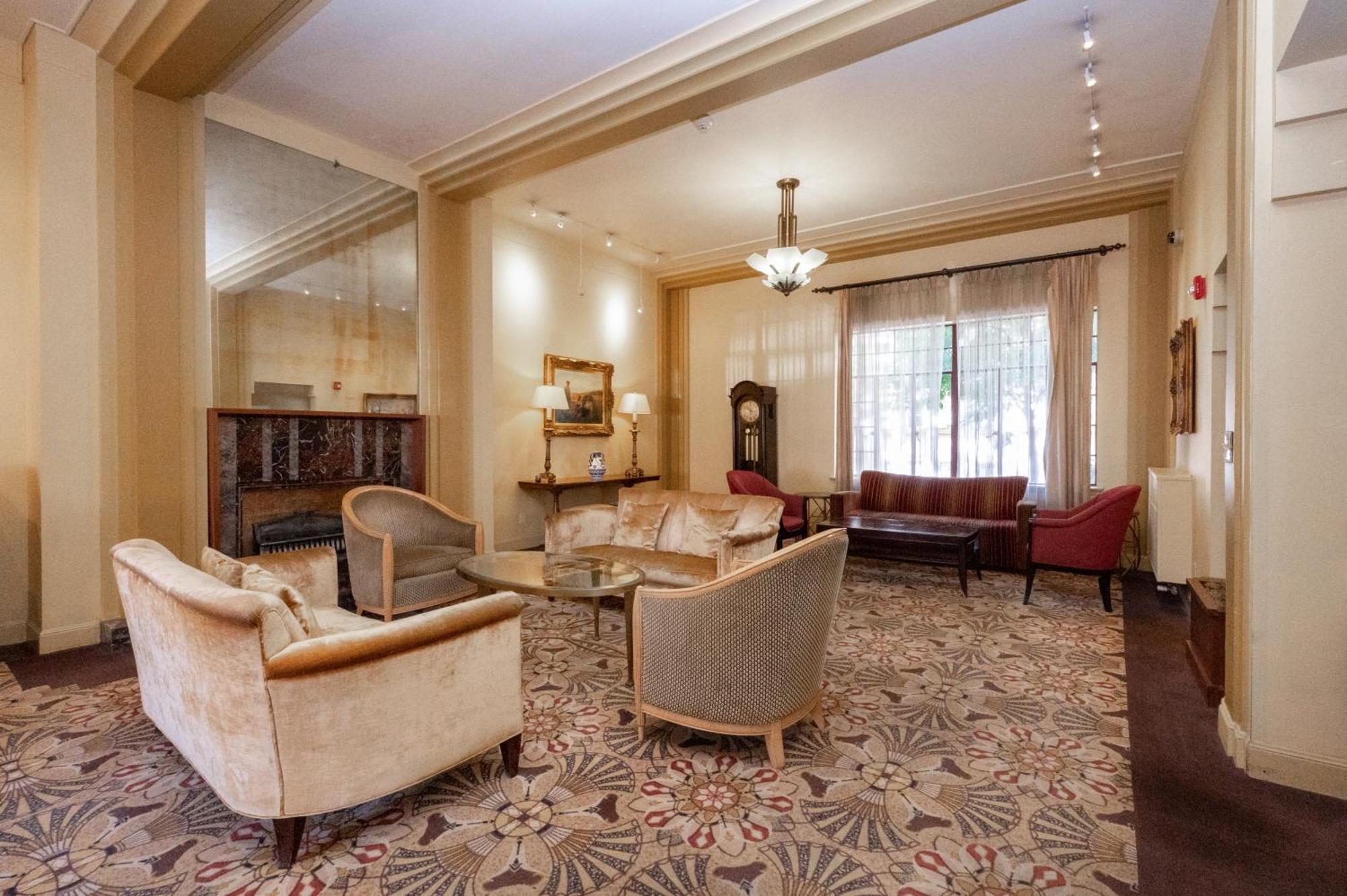 The Baroness Hotel Seattle Ngoại thất bức ảnh