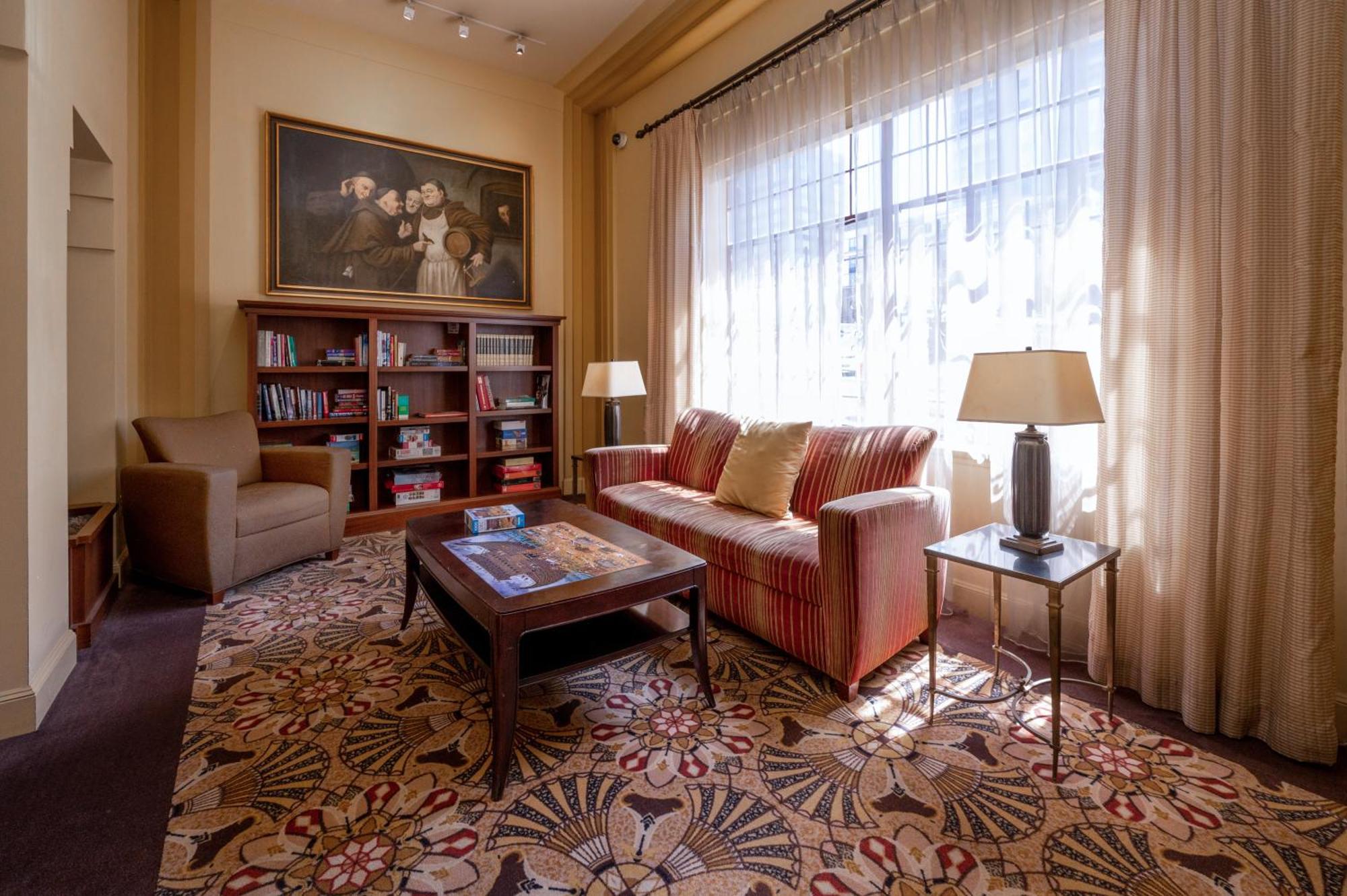 The Baroness Hotel Seattle Ngoại thất bức ảnh