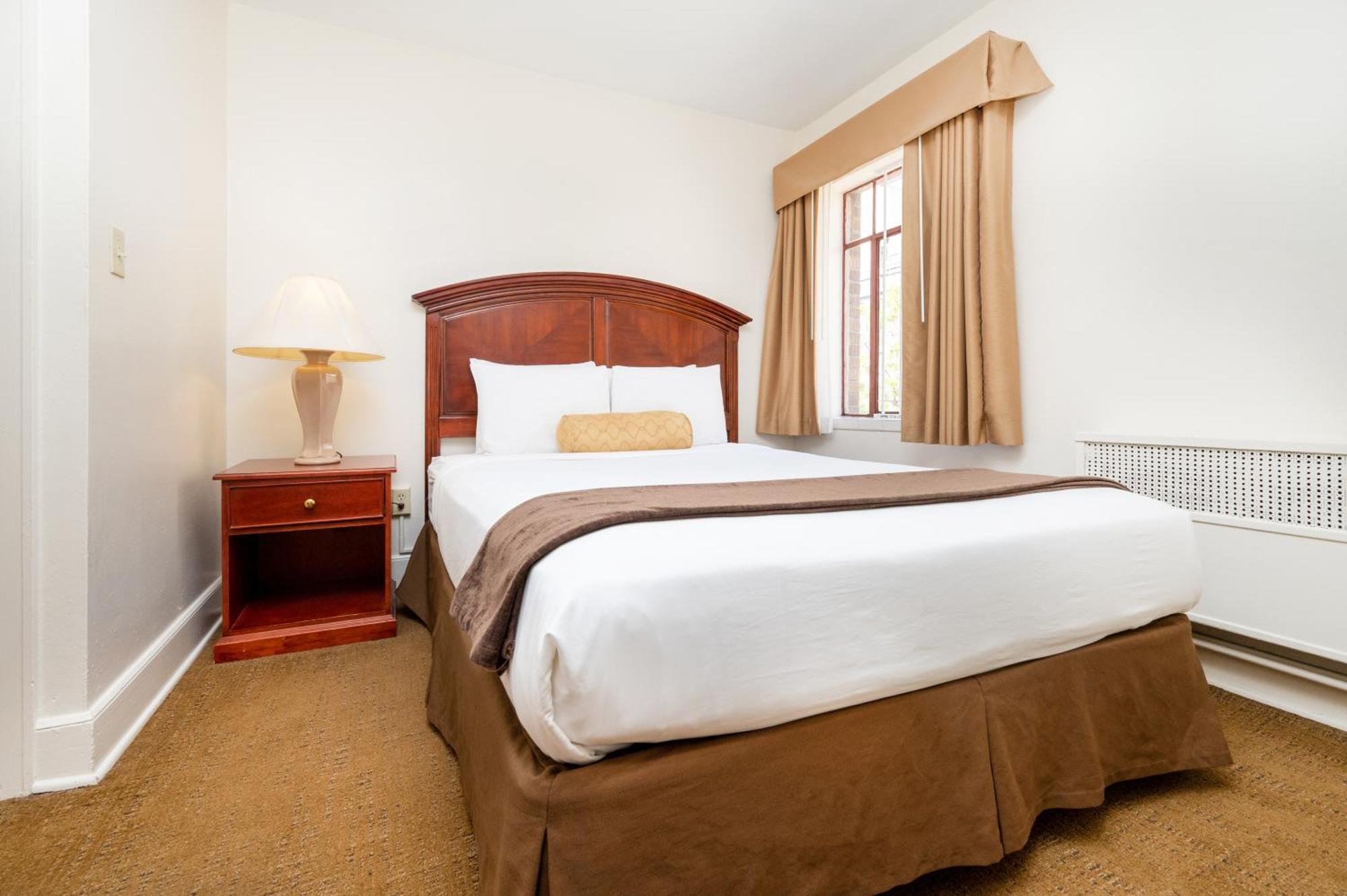 The Baroness Hotel Seattle Ngoại thất bức ảnh
