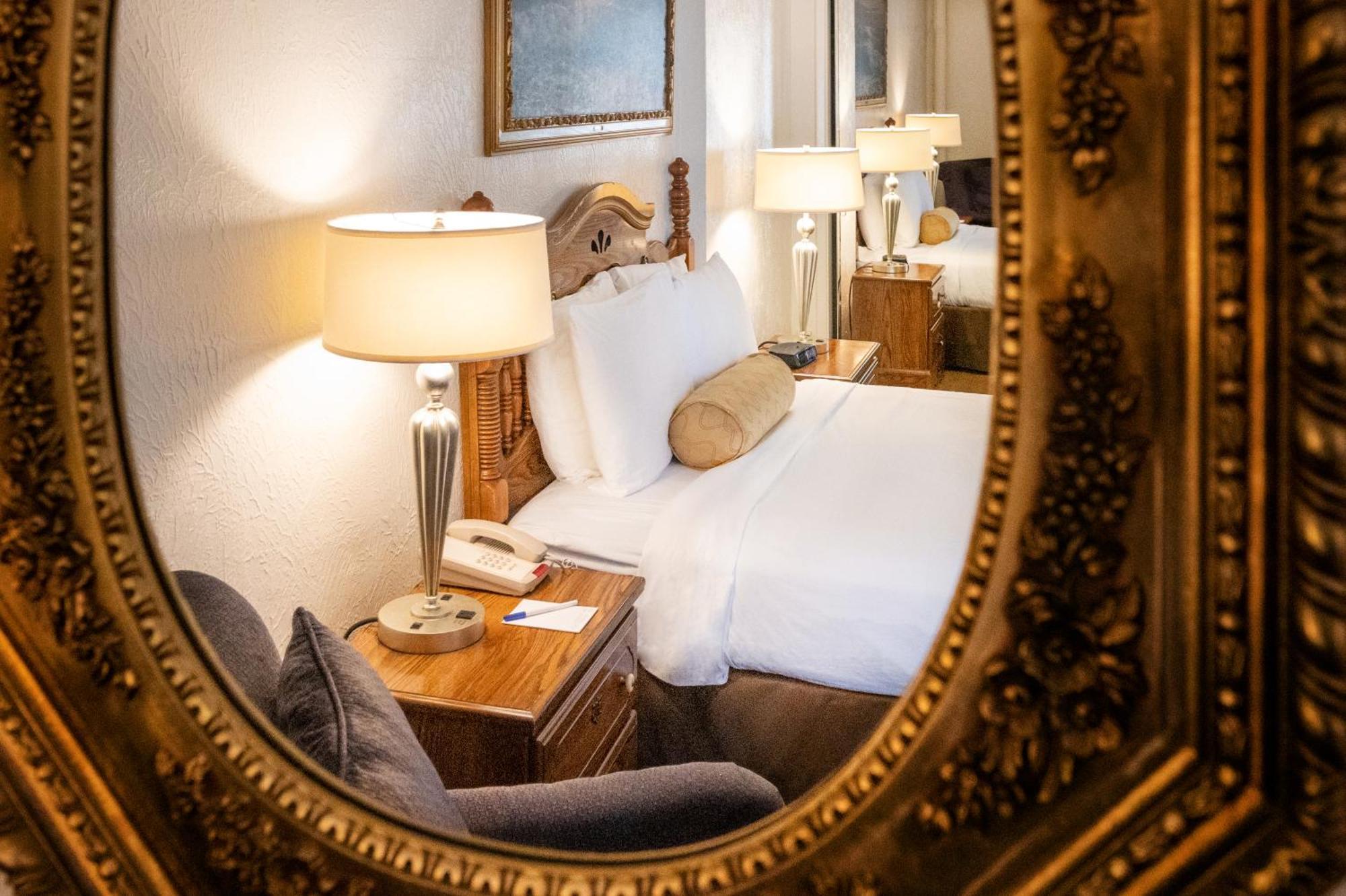 The Baroness Hotel Seattle Ngoại thất bức ảnh